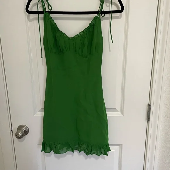 Reformation Esther Dress Kelly 💚 - Picture 4 of 6